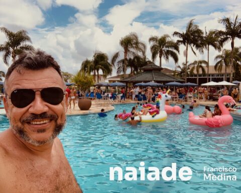 Chico da Naiade na piscina do ClubMed Lake Paradise