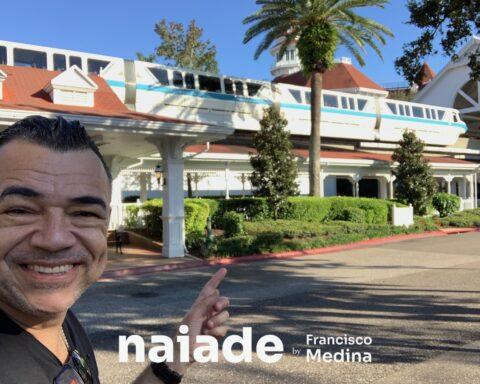 Chico da Naiade e o Monorail Disney em 2019