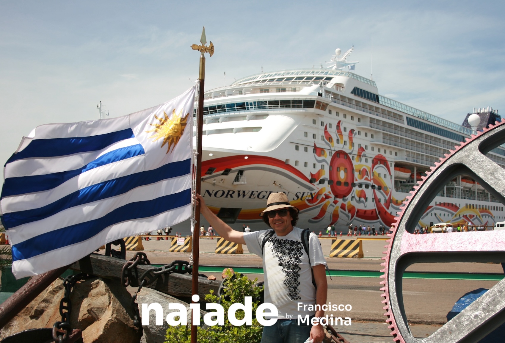 Chico da Naiade em Montevidéu Uruguai Cruzeiro pela Patagonia em 2009