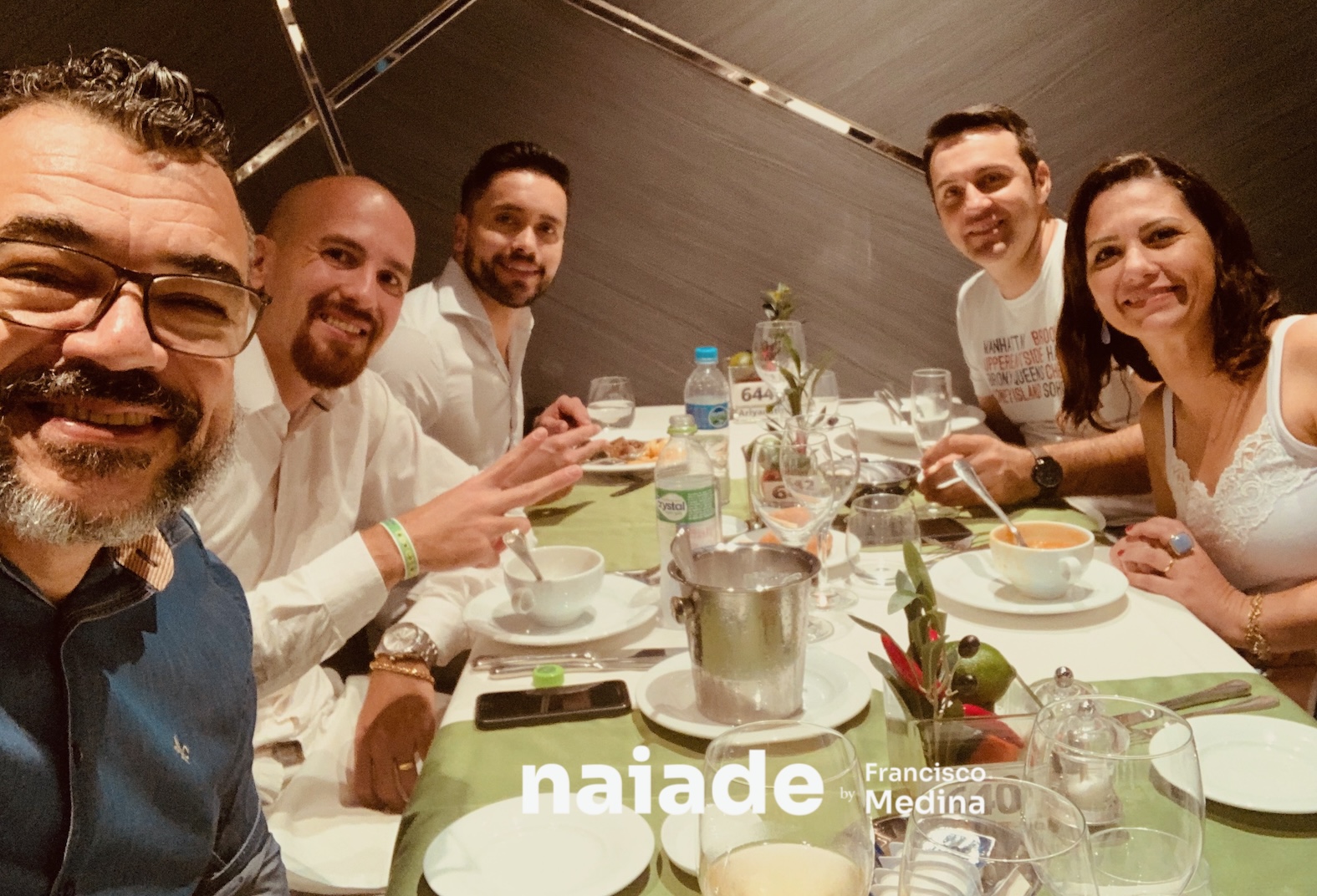 Chico da Naiade Corp com Grupo Corporativo no Navio de Cruzeiro SeaView pelo litoral do Brasil em 2019