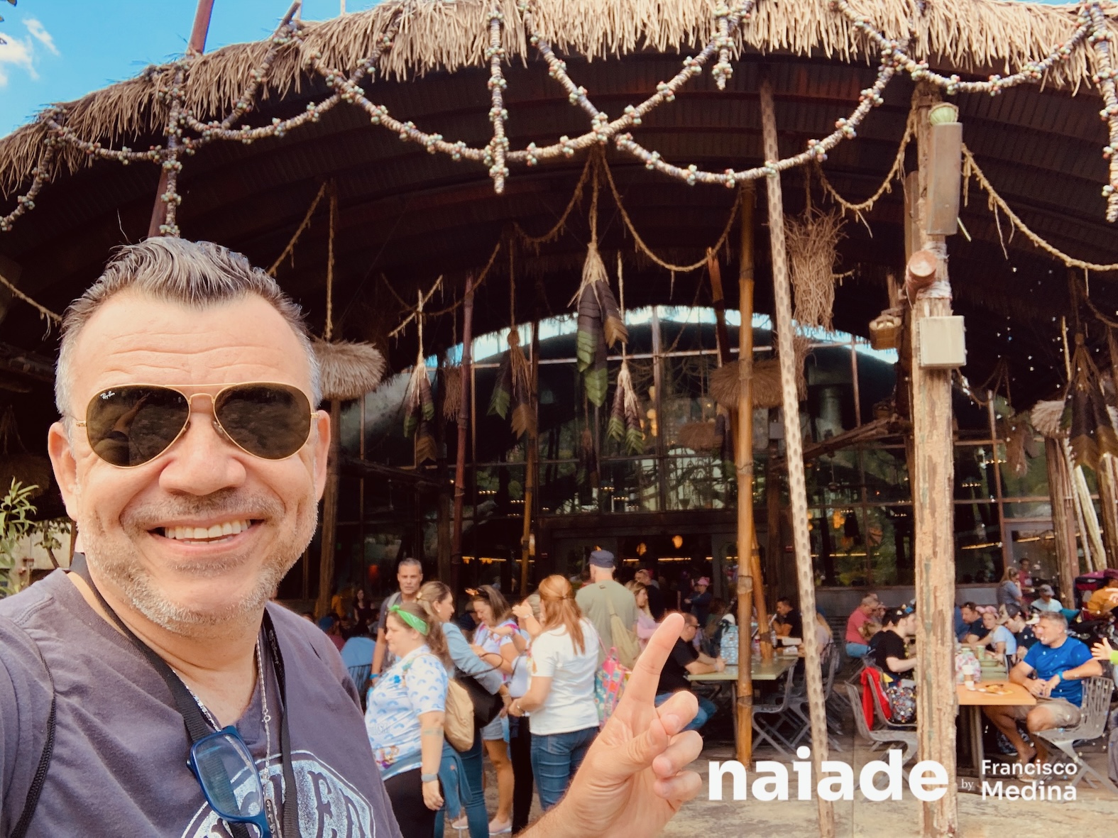 Chico da Naiade no Satu'li Canteen no Animal Kingdom