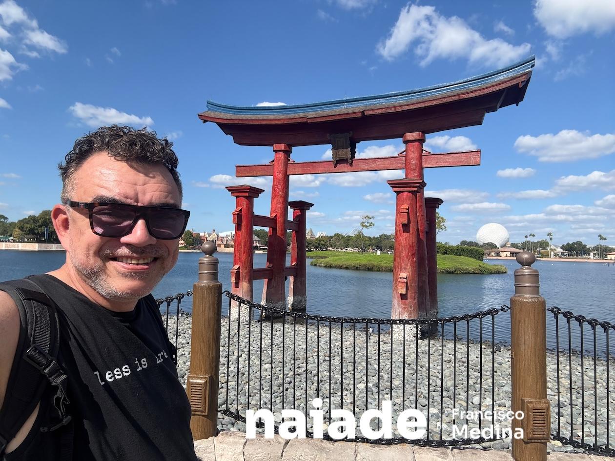 Chico da Naiade no Word Showcase Estande do Japão no Epcot em 2025