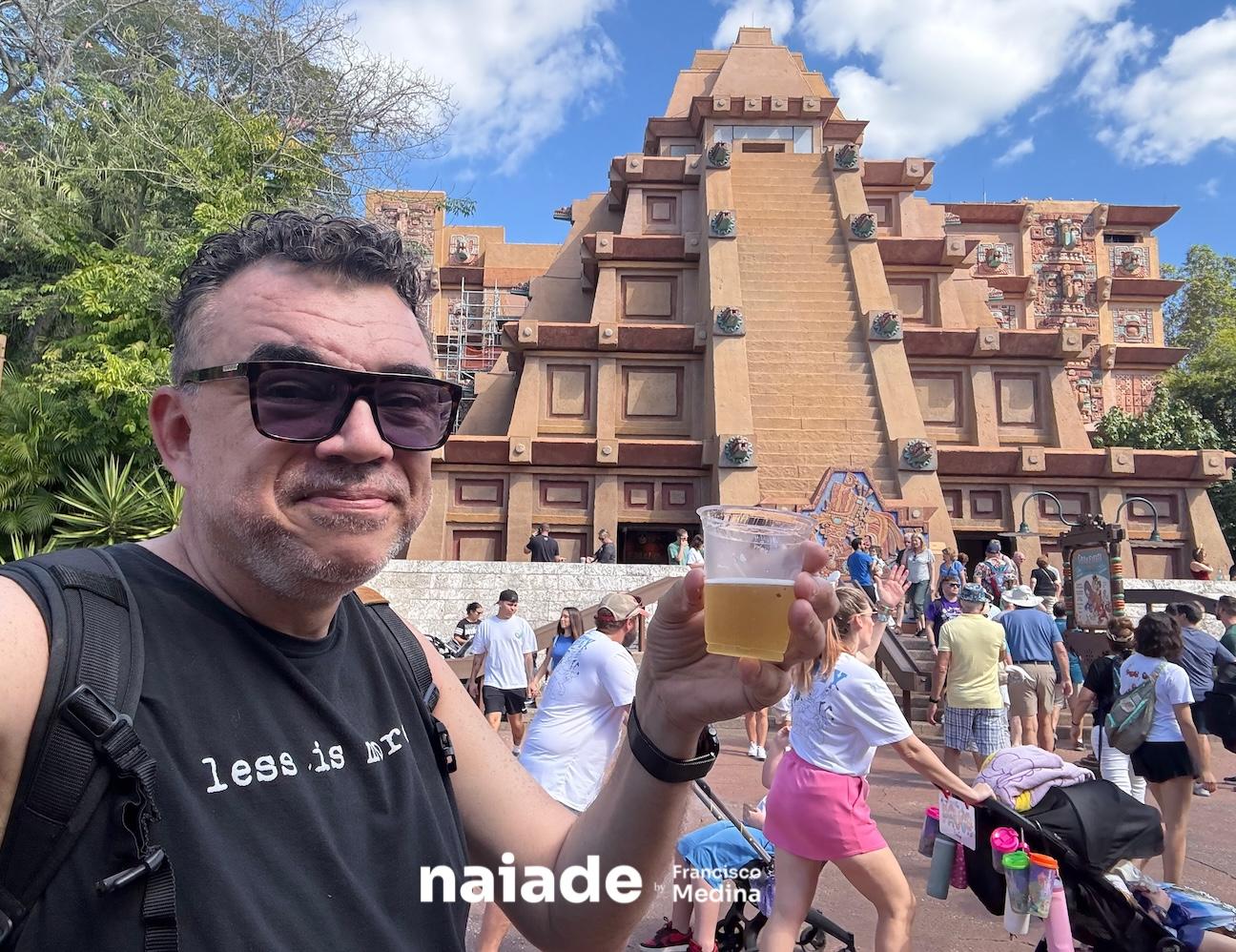 Chico da Naiade no Word Showcase Mexico no Epcot 2025