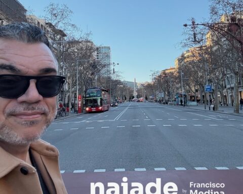 Chico da Naiade na Avenida Passeig de Gràcia Barcelona 2026