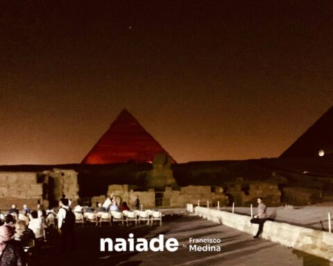 Chico Naiade no Show Noturno nas Piramedes de Gize em 2019