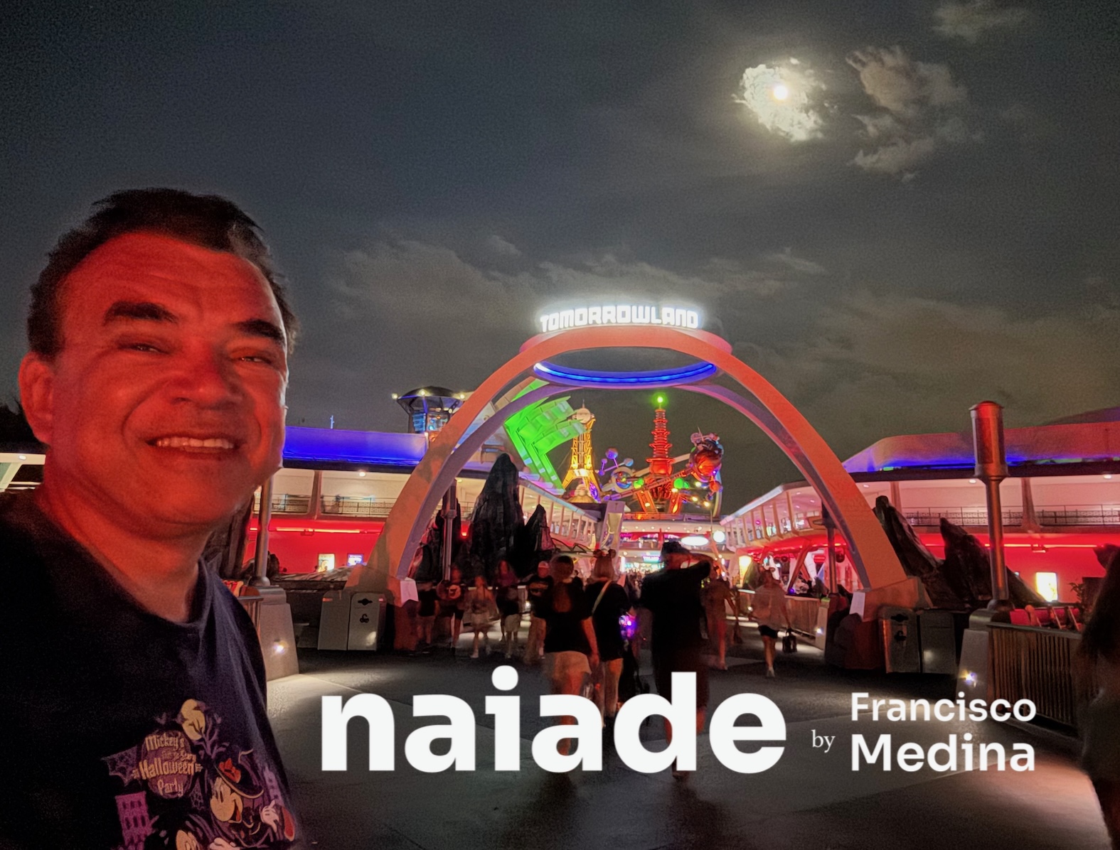 Chico da Naiade na Tomorrowland no Magic Kingdom em 2024